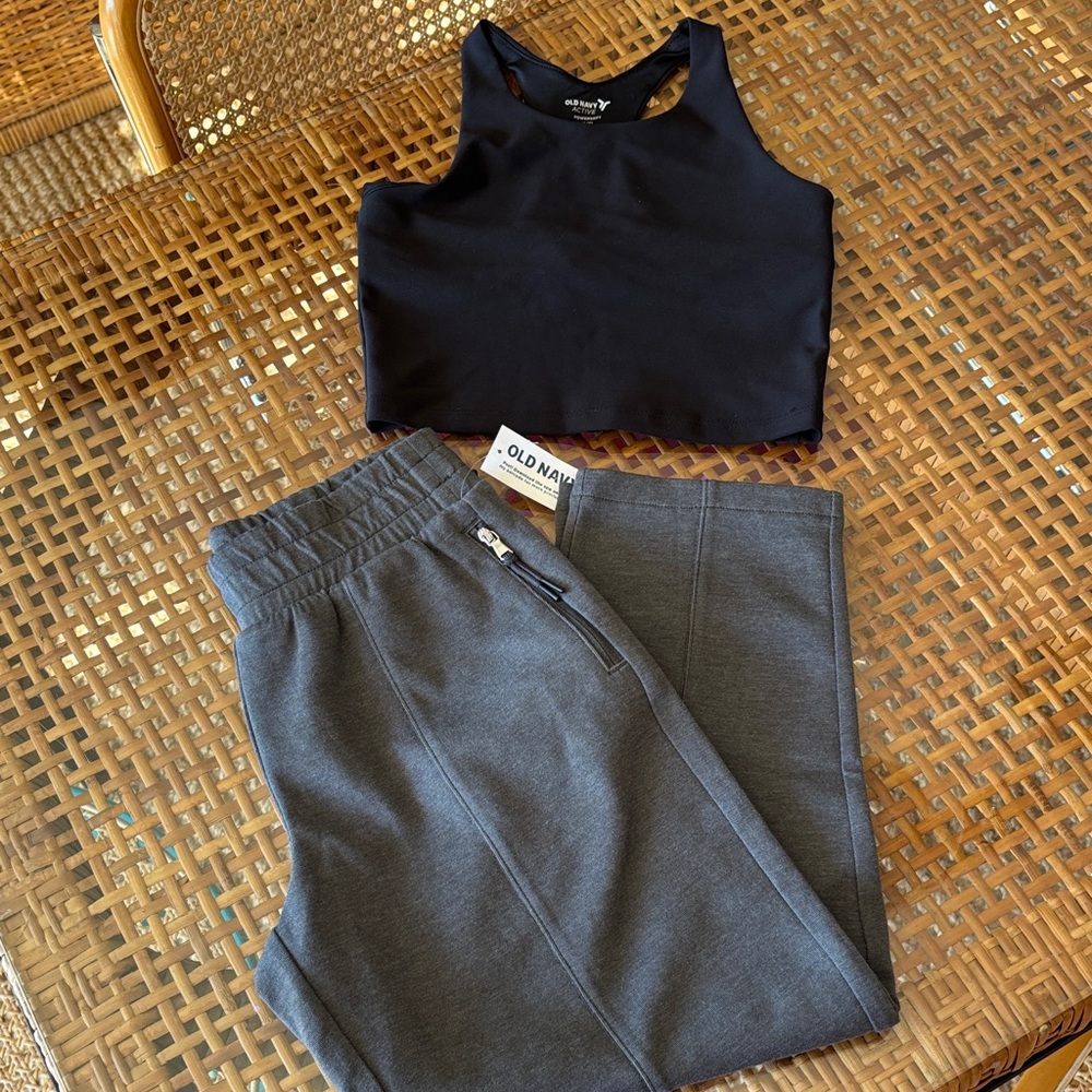 Old Navy Athletic Lot Black Sports Top and Gray Pull On Zipper Pants 8